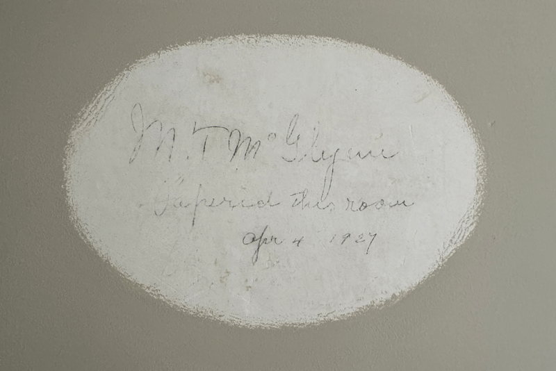 5 2 Signature JJG 9773